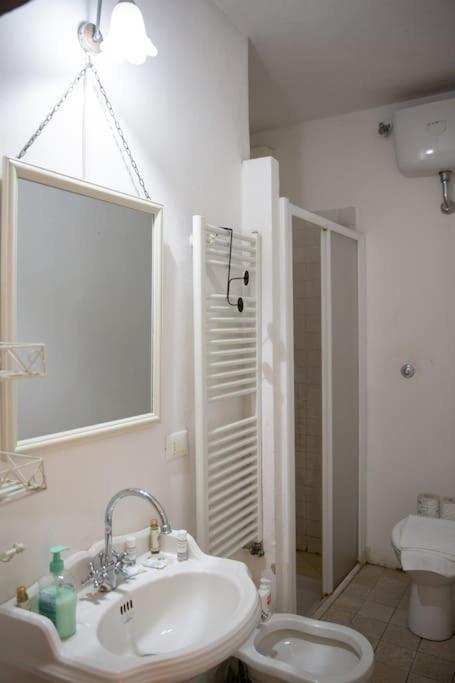 Elegant Apartment Outside Ztl & 10Min From Center Florenz Exterior foto