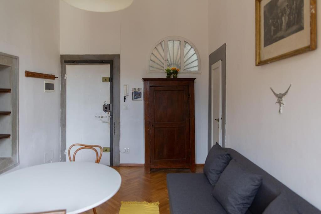 Elegant Apartment Outside Ztl & 10Min From Center Florenz Exterior foto